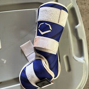 Evoshield baseball/softball batters leg guard for right leg